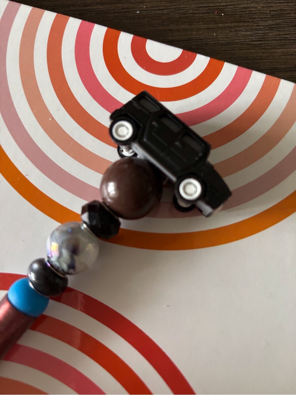 Large Trucks: FBI SUV Handmade Beaded Pen